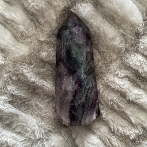 😍❤️ Beautiful  Rainbow Fluorite tower - Picture 9 of 9